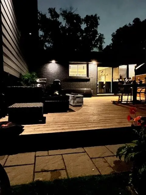 Burlington, ON L7L 3N4,5152 Tamarac DR