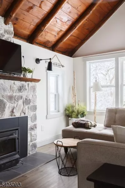 West Milford Twp., NJ 07421,377 Lakeside Rd