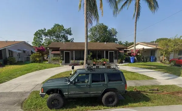 Oakland Park, FL 33334,540 NE 58th St