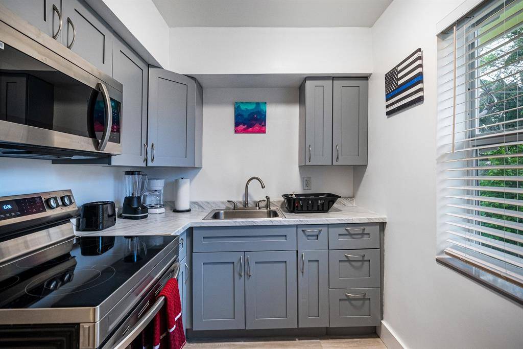 Miami, FL 33138,1125 NE 80th St