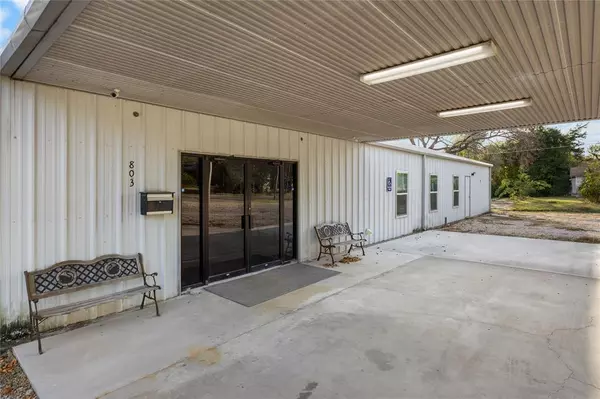 Commerce, TX 75428,803 CHESTNUT Street