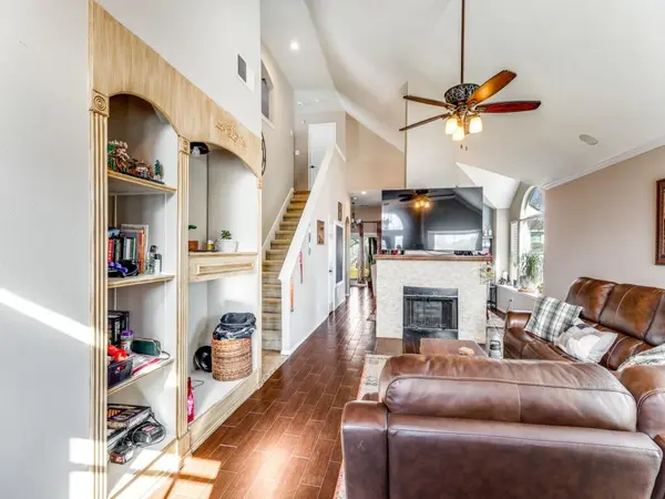 716 Fox Run Trail, Saginaw, TX 76179