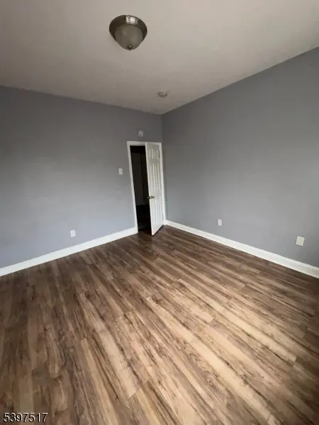 Belleville Twp., NJ 07109,76 Heckel St #2F