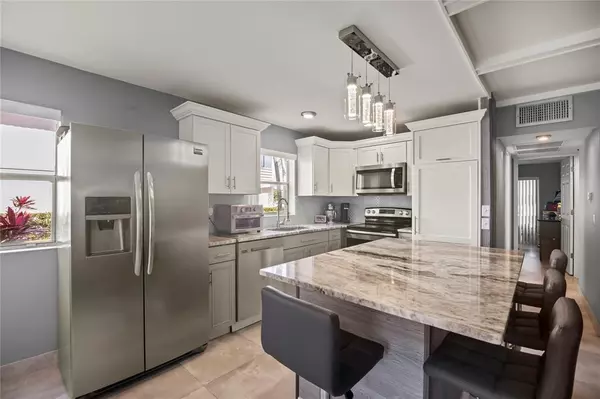 Delray Beach, FL 33446,352 Saxony Trail #352