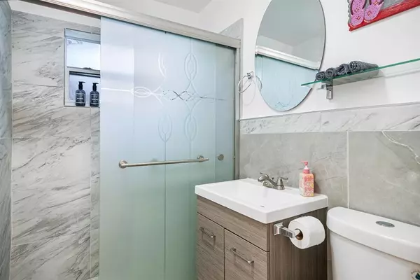 Miami, FL 33138,1125 NE 80th St