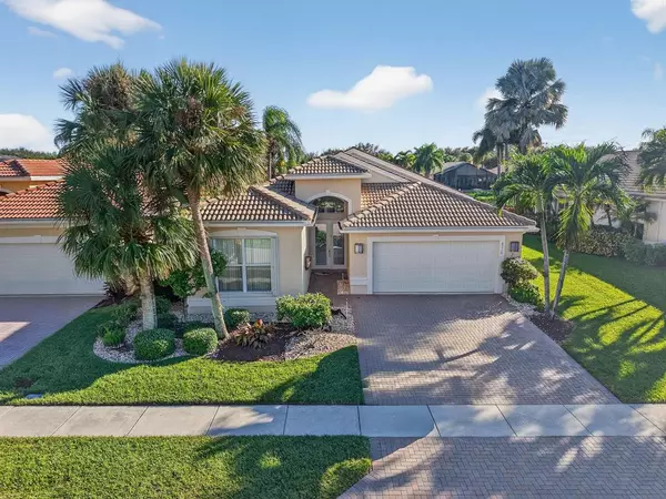 8216 Abalone Point Blvd, Lake Worth, FL 33467