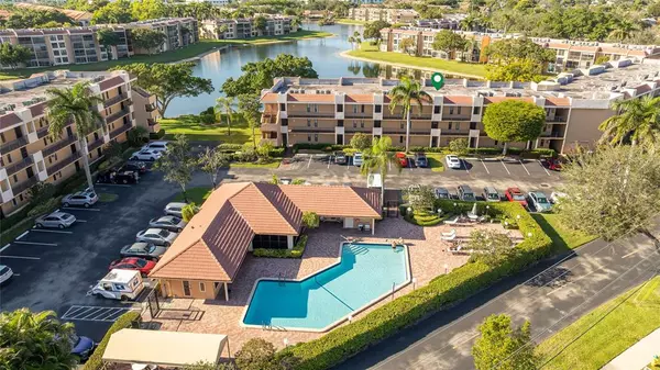 Margate, FL 33063,5921 Coral Lake Dr #209