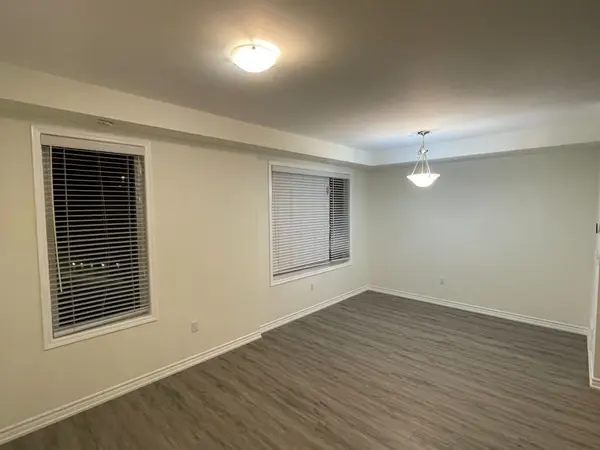 Brampton, ON L7A 5G8,276 Lagerfeld DR