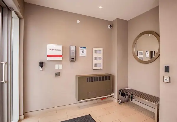 Brampton, ON L7A 0A1,54 Sky Harbour DR #309