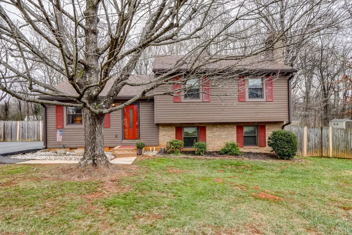 Forest, VA 24551,106 Maplewood