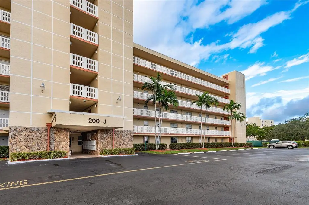 Dania Beach, FL 33004,200 SE 5th Ave #505