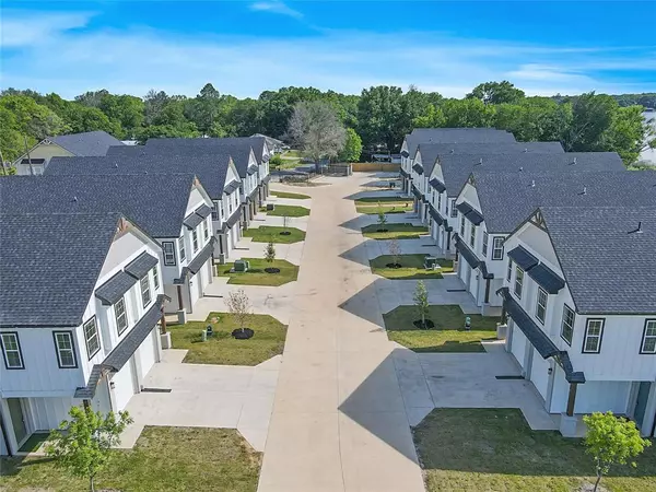 Gun Barrel City, TX 75156,1319 W Main. Street #12