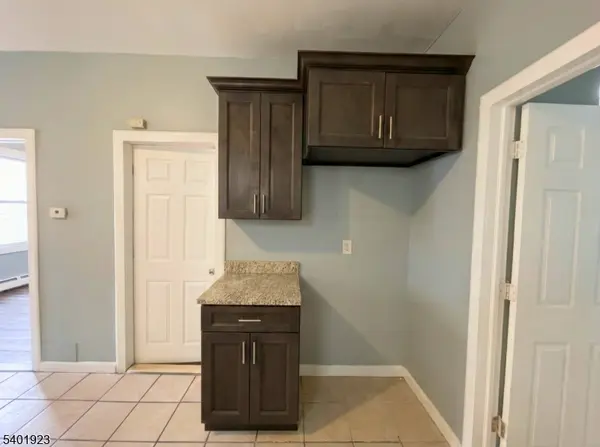 Passaic City, NJ 07055,339 Howe Ave