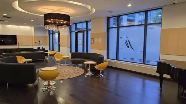 Toronto C01, ON M5V 1B7,600 Fleet ST #1310