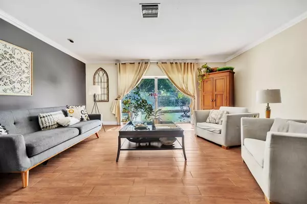 Hollywood, FL 33021,4734 Jefferson St