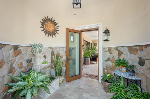 Fort Lauderdale, FL 33304,2500 NE 14th St