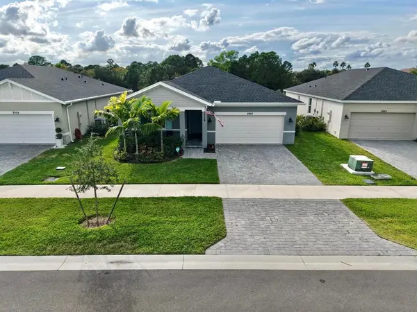 Port St Lucie, FL 34986,8993 Dahlia Cir