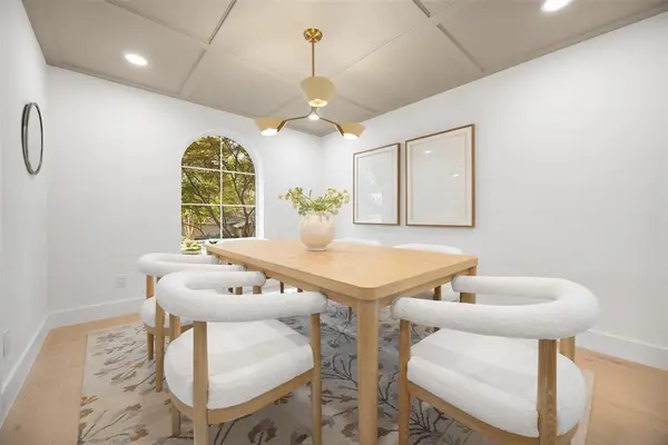 Dallas, TX 75238,9727 Dartridge Drive