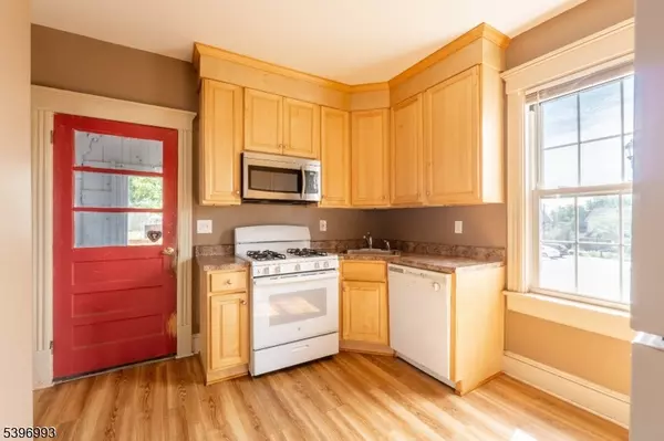 South Amboy City, NJ 08879,231 N Stevens Ave