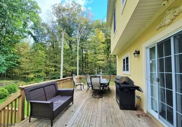 Andover Twp., NJ 07860,11 Walnut Trl