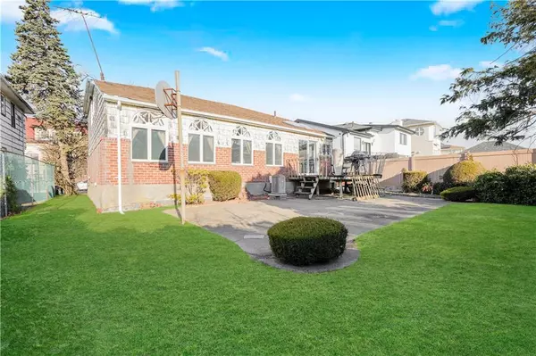 Brooklyn, NY 11234,333 Mayfair Drive N