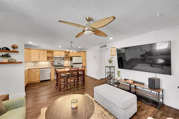 Pompano Beach, FL 33062,2850 NE 14th St Cswy #B-203