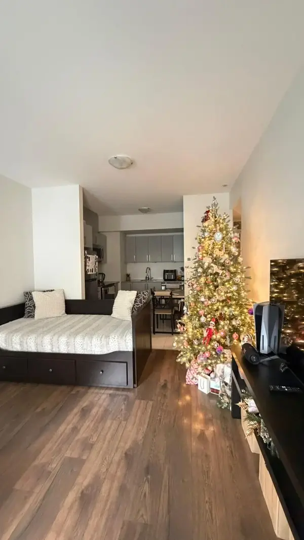 Mississauga, ON L5J 0B5,1145 Journeyman LN #248