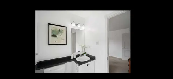 Brampton, ON L7A 1X2,83 Monaco CT