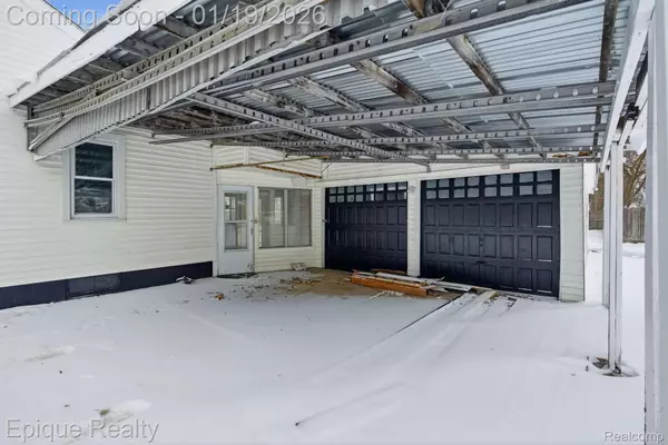 Port Huron, MI 48060,2213 Bancroft ST