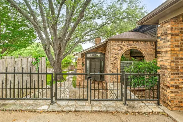 Granbury, TX 76049,4904 Fairway Place Court