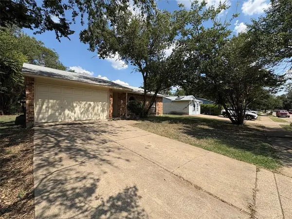 Dallas, TX 75249,7411 CHRISTIE