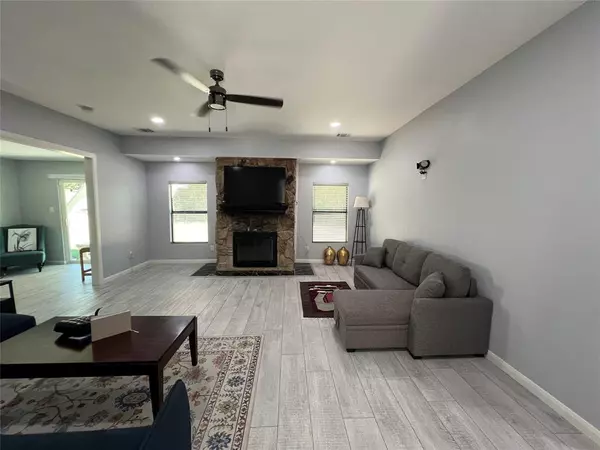 Princeton, TX 75407,4095 County Road 893