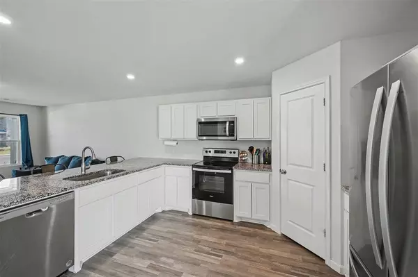 Dallas, TX 75253,3557 Chestnut Oak Drive