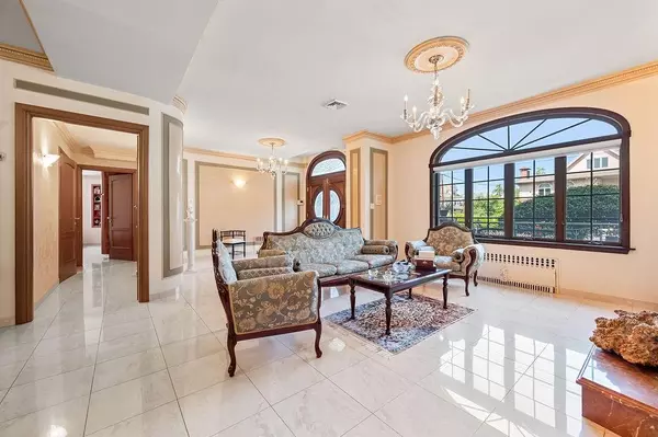 Brooklyn, NY 11228,7325 14th AVE