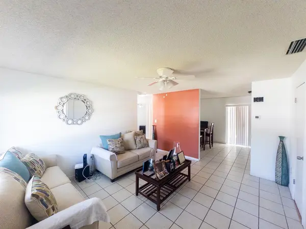 Fort Pierce, FL 34947,3205 Hibiscus