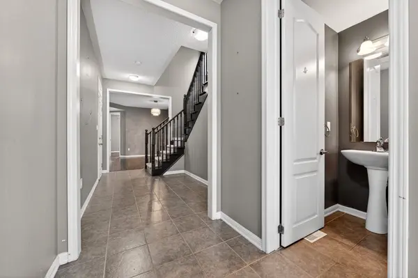 Brampton, ON L6Y 5W3,29 Francis Lundy ST