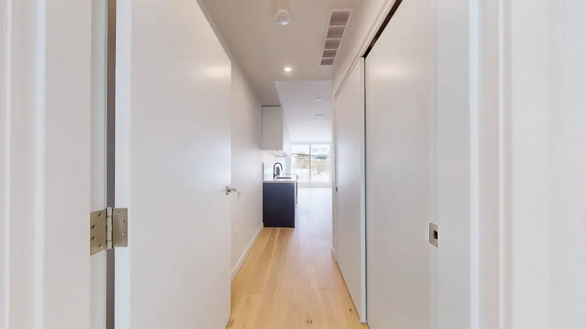 Toronto W02, ON M6P 2A1,3122 Dundas ST W #Unit 4