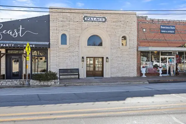 Glen Rose, TX 76043,114 Barnard Street