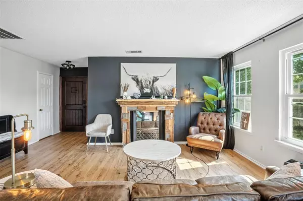 Grand Prairie, TX 75052,2464 Arroyo Springs Drive