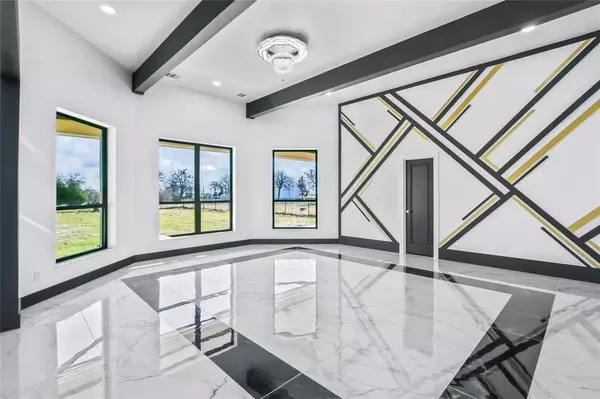 Krugerville, TX 76227,5090 US Highway 377 S