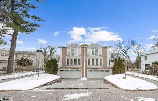 Tenafly Boro, NJ 07670,135 Grove St