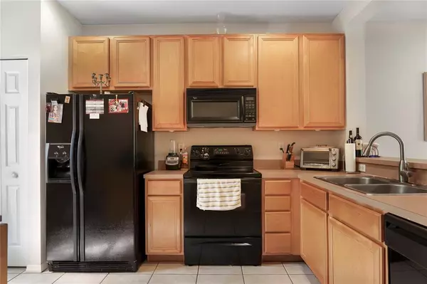 Boynton Beach, FL 33437,6426 Park Lake Cir #6426