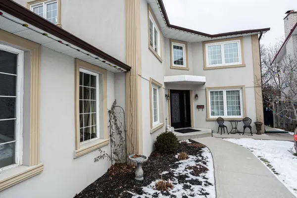 Brampton, ON L6S 2X4,32 Madrid CRES