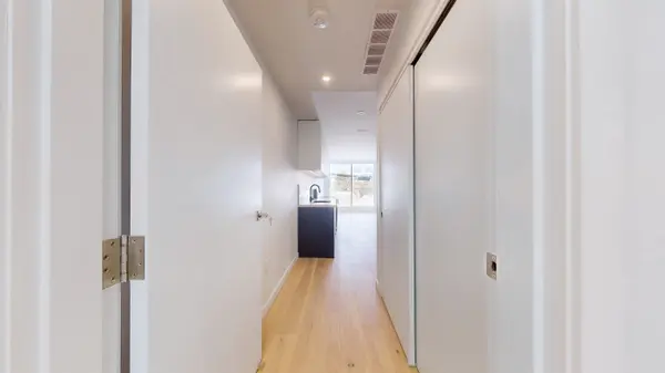 3122 Dundas ST W #Unit 4, Toronto W02, ON M6P 2A1