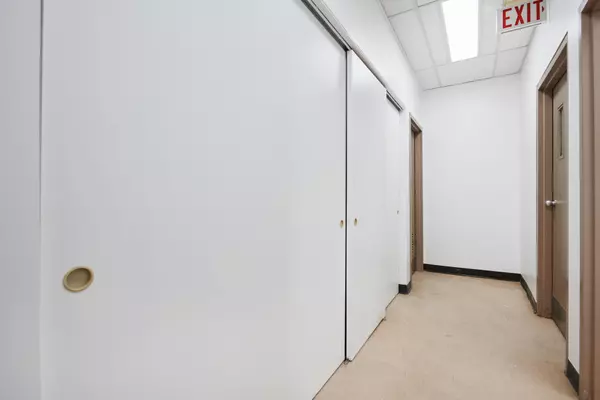 Cornwall, ON K6J 1G3,41 Second ST W #Office Unit 1