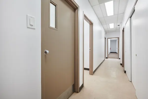 Cornwall, ON K6J 1G3,41 Second ST W #Office Unit 1