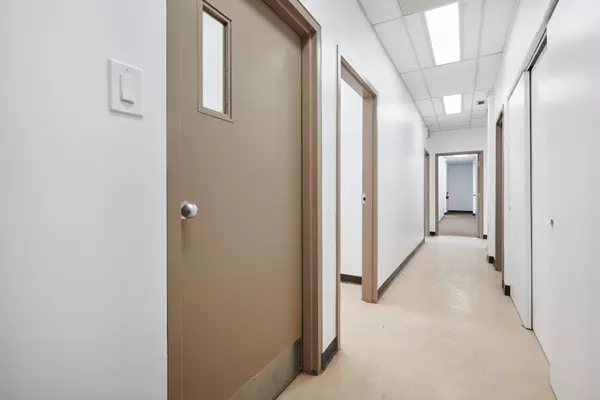 Cornwall, ON K6J 1G3,41 Second ST W #Office Unit 2