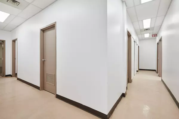 Cornwall, ON K6J 1G3,41 Second ST W #Office Unit 2