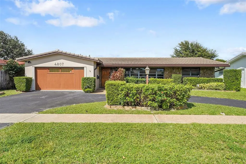 Hollywood, FL 33021,4807 Cleveland St