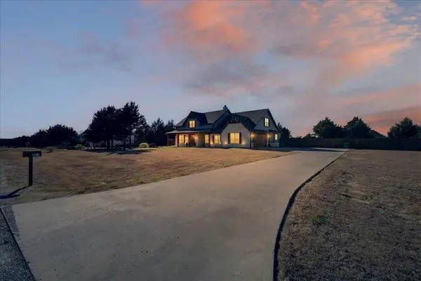 Pottsboro, TX 75076,341 Guy Lane